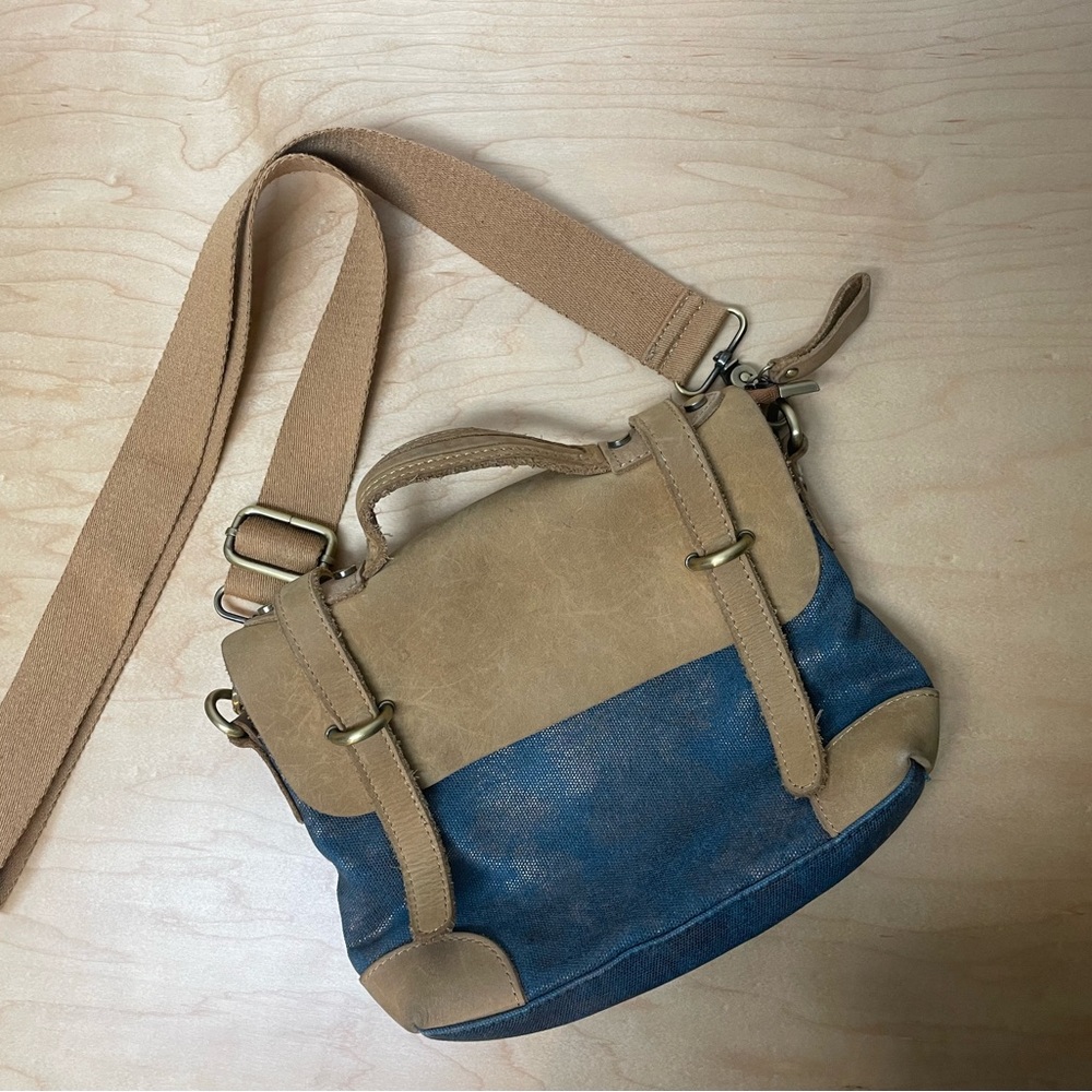 Jesslyn Shoulder Bag